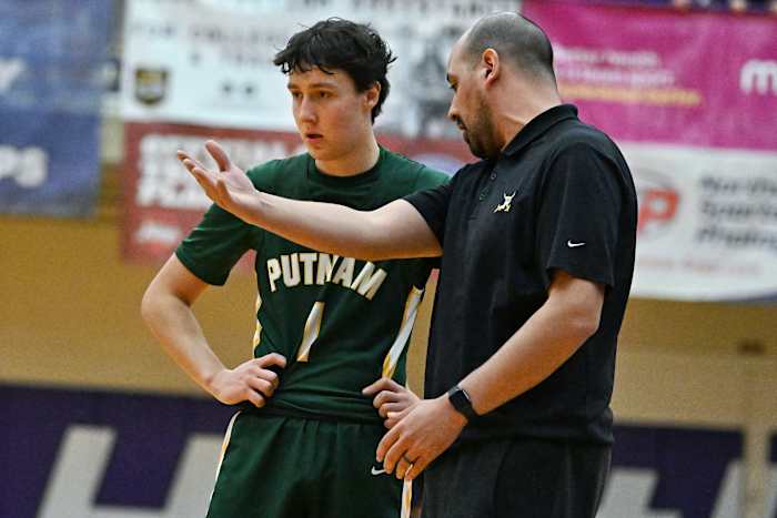 a Putnam North Eugene 5A Oregon boys basketball quarterfinal 2024 Leon Neuschwander 51